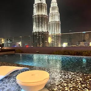 https://apt-star-klcc-by-cozy-white.kualalumpurs-hotels.com